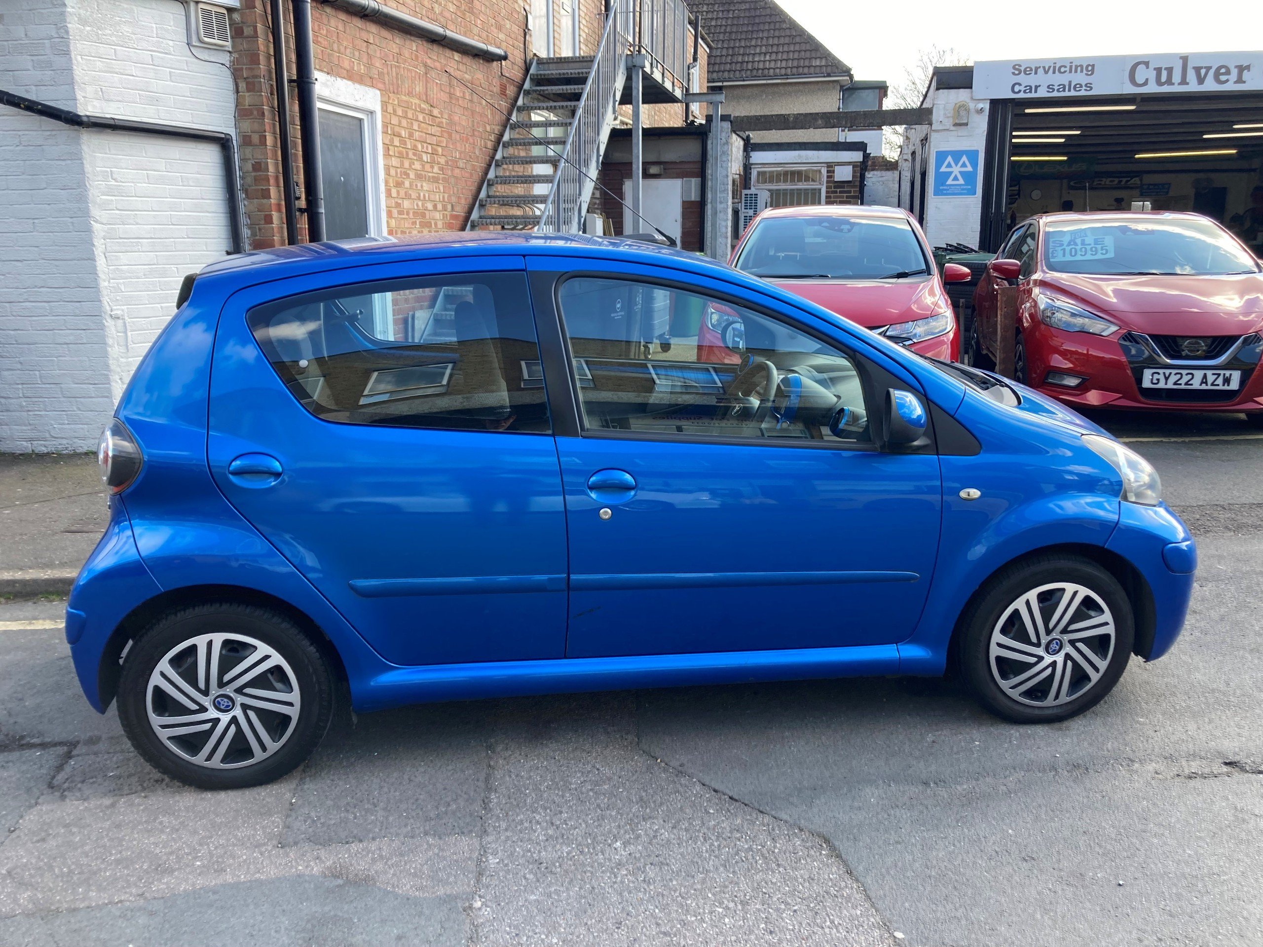 TOYOTA AYGO 1.0 VVT I BLUE HATCHBACK 5DR PETROL MANUAL EURO 4 67 BHP...